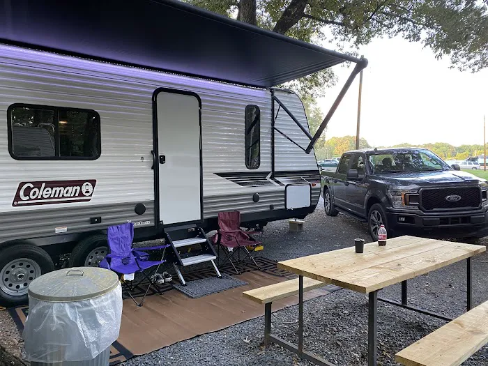 Holly Bluff Family Campground Picture 10