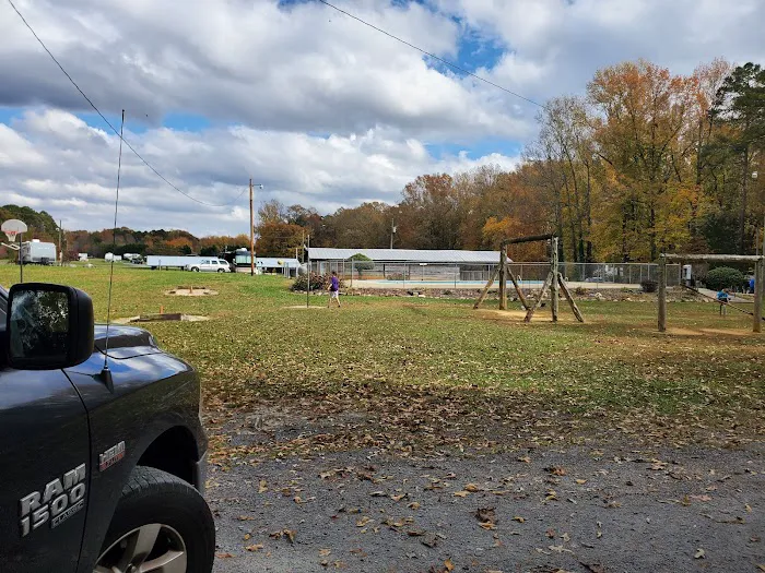 Holly Bluff Family Campground Picture 5