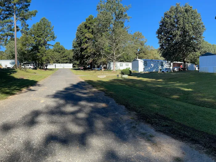 Covington Estates Mobile Home Park Picture 4