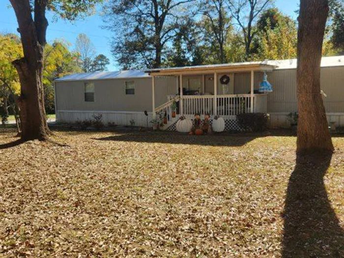 Covington Estates Mobile Home Park Picture 5