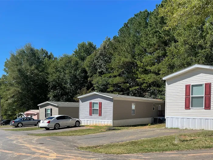 Berkley Oaks Mobile Home Park Picture 7