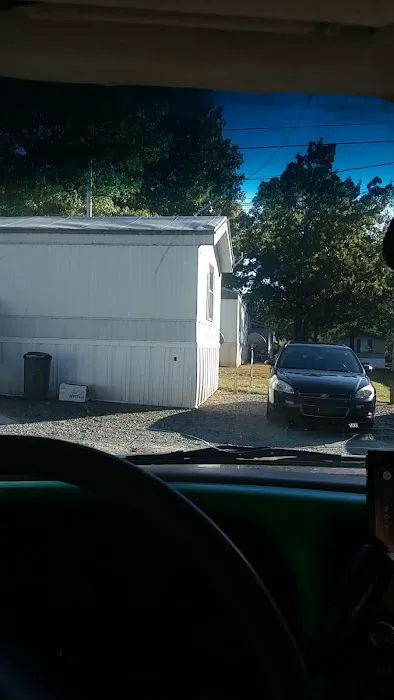 Wingate Estates Mobile Home Park Picture 2
