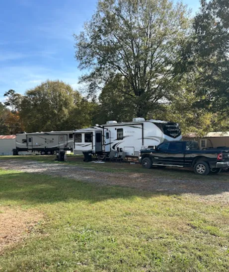 Rolling Hills Mobile Home and RV Park Picture 7