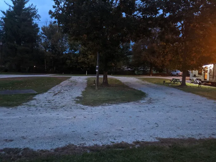 Valley Breeze RV Campground Picture 9