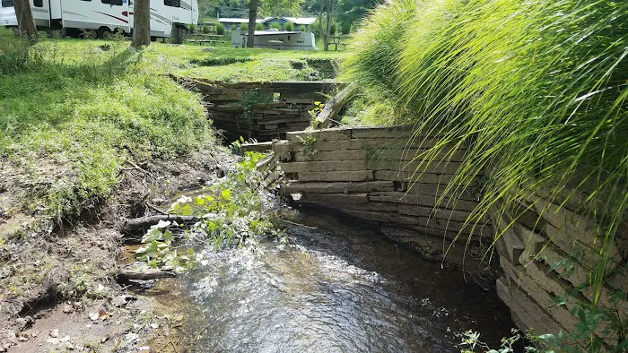 The Falls Campground Picture 7