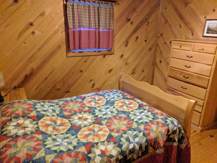 Creekside Cabins & RV Park Picture 2