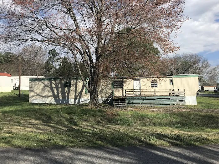 J & J Mobile Home Park Picture 10