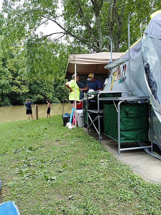 East Lynn Lake Campgrounds Picture 1