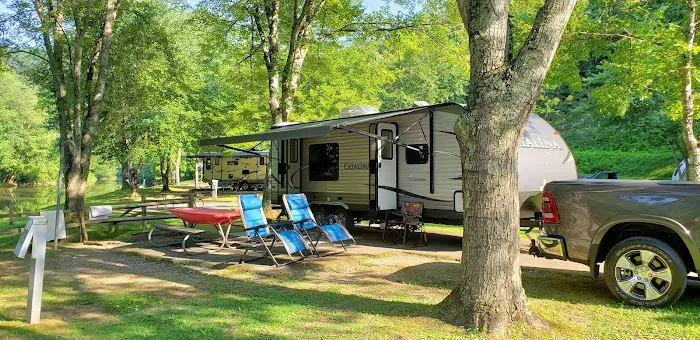 East Lynn Lake Campgrounds Picture 2