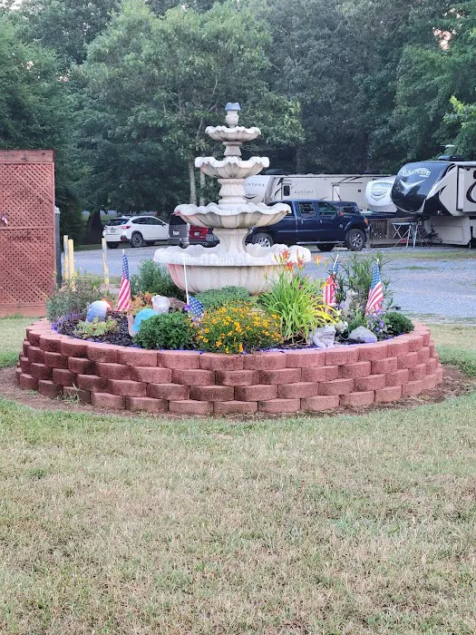 Cherokee RV Park Picture 3