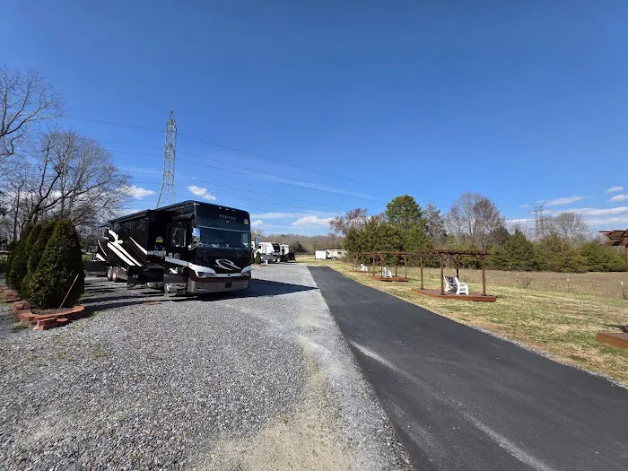 Cherokee RV Park Picture 6