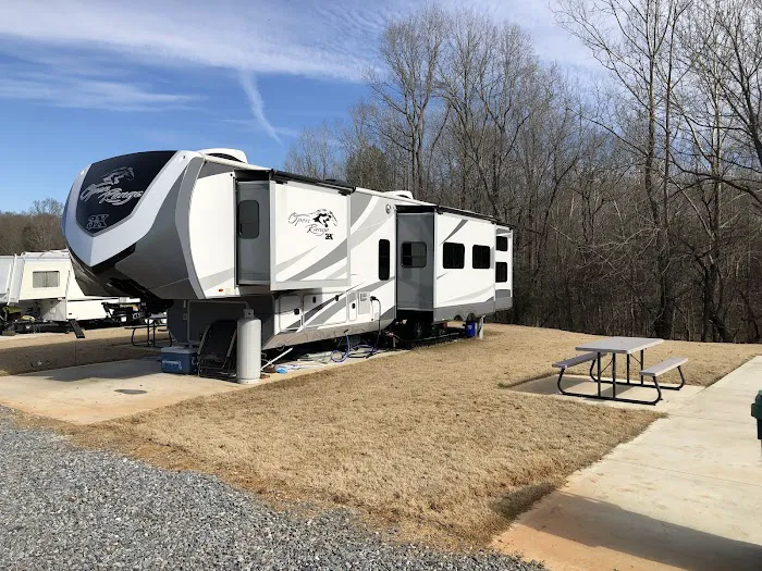 Rolling Hills RV Park Picture 8