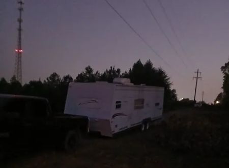 J & R Mobile Home Park