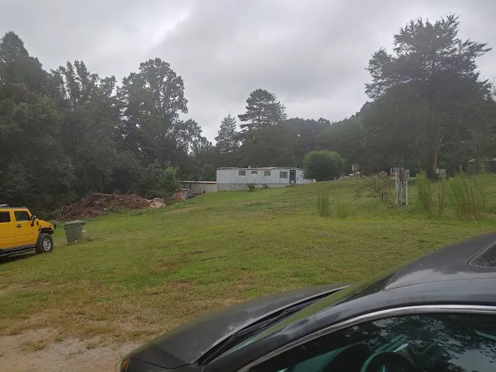 AAA Mobile Home Park Picture 2