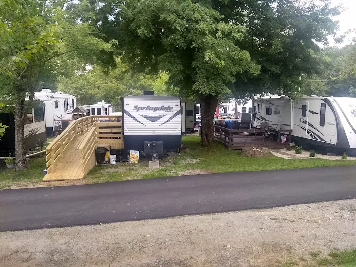 Shady Trails Family Campground Picture 3