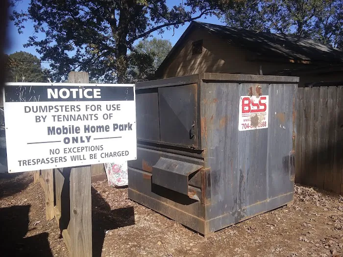 Hickory Ridge Mobile Home Park Picture 1