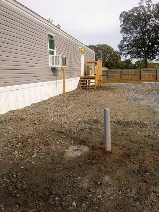 Hickory Ridge Mobile Home Park Picture 3