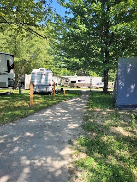 Adventure Bound Camping Resorts - Pleasant View Picture 7