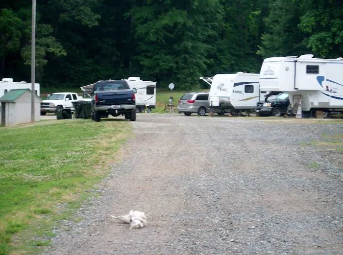 Golden Pond Campground Picture 8