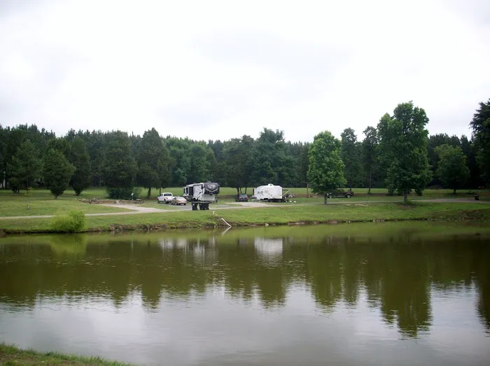 Golden Pond Campground Picture 1