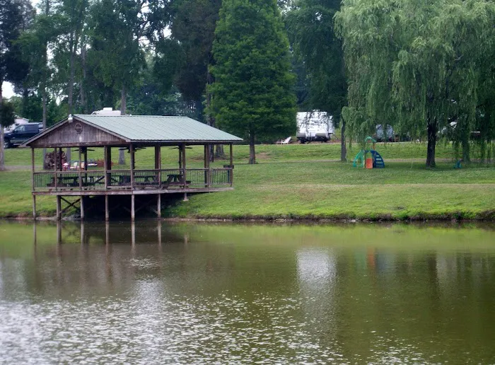 Golden Pond Campground Picture 5