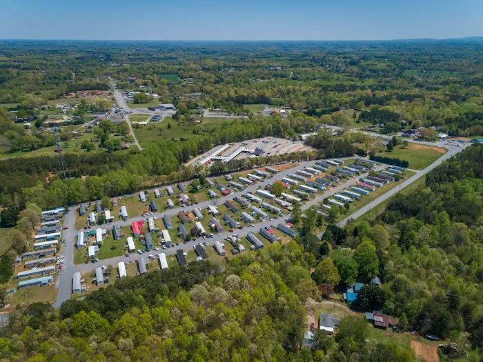 Thunderbird MHC | Hickory Mobile Home Park Picture 1