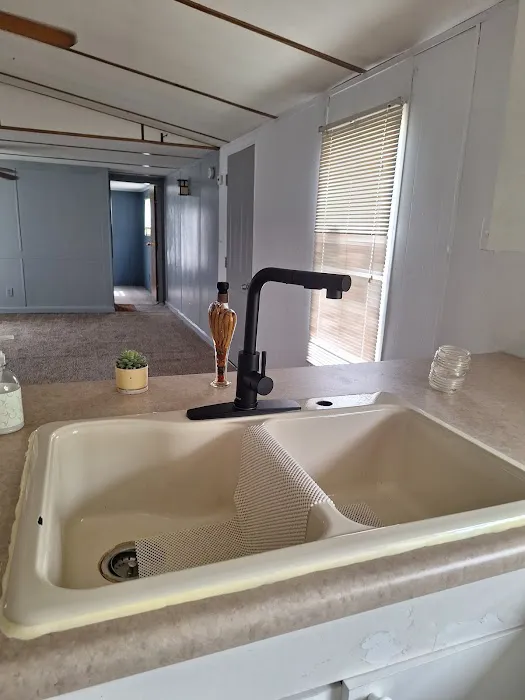 Huffman Mobile Home Park Picture 1