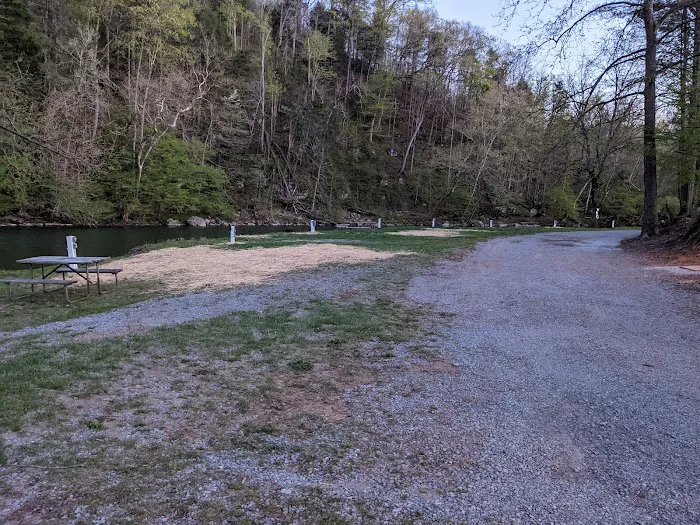 Riverside Campground Picture 2