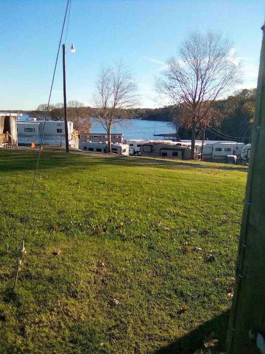 Lake Hickory RV Resort Picture 9