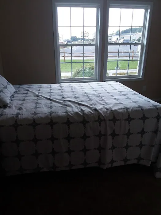Country Squire Mobile Home Village Picture 10
