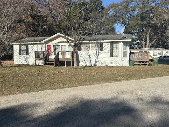Florence Mobile Home Park Picture 3