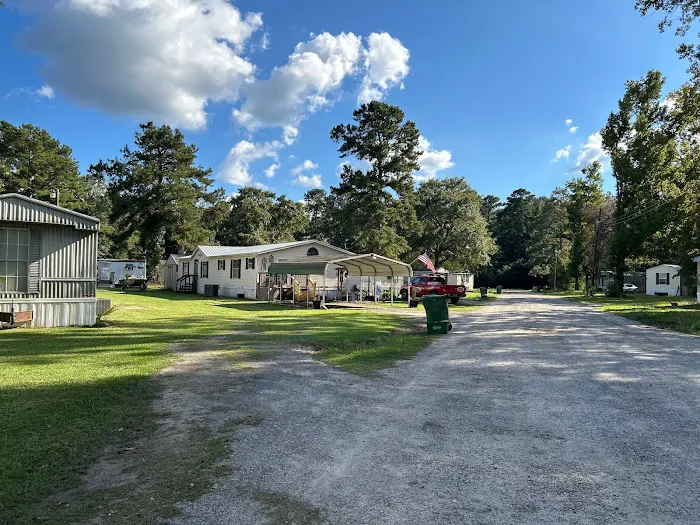 Florence Mobile Home Park Picture 5