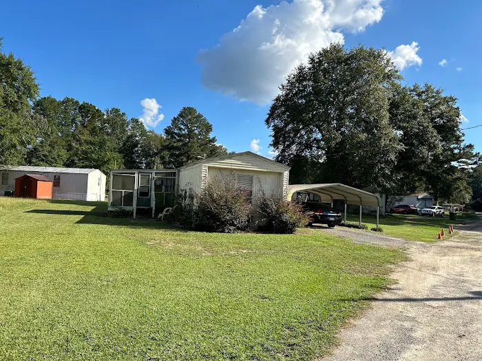 Florence Mobile Home Park Picture 6