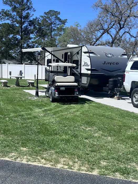 Gilligans Island Resort Campground Picture 8