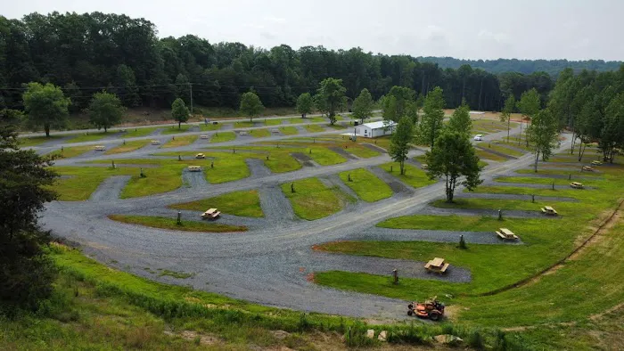 Yadkin Valley RV Resort Picture 2