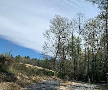 Roaring River Vineyards RV Park