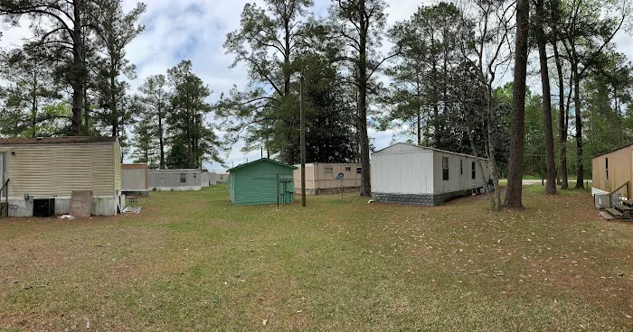 Long Leaf Mobile Home Park Picture 5