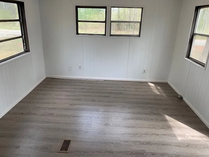 Long Leaf Mobile Home Park Picture 7