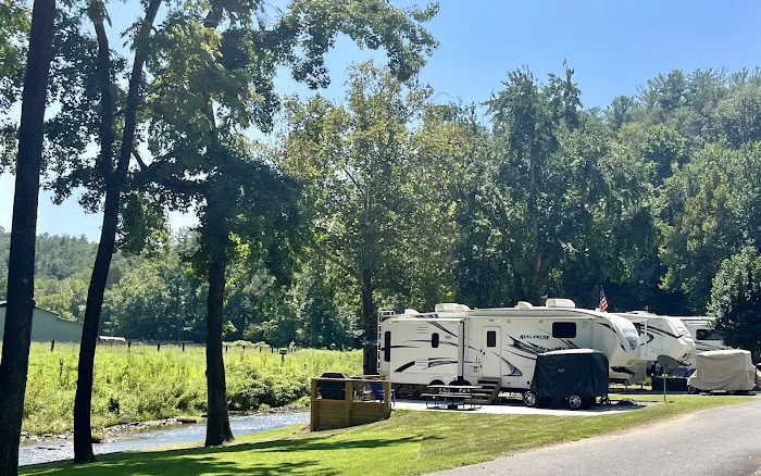 Daniel Boone RV Resort Picture 10