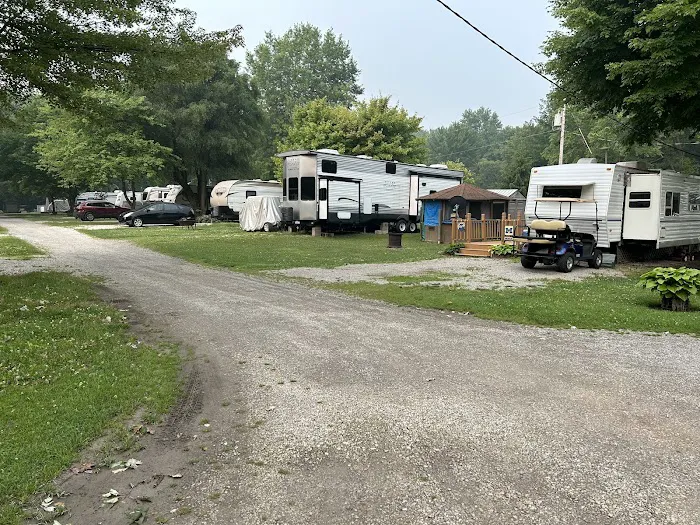 Casual Country Campground Picture 1