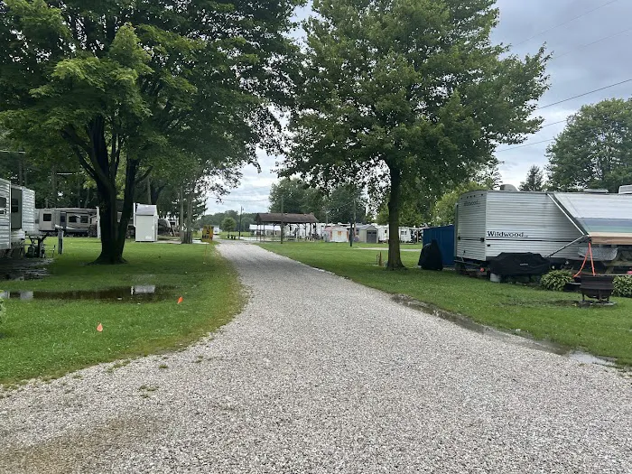 Casual Country Campground Picture 8
