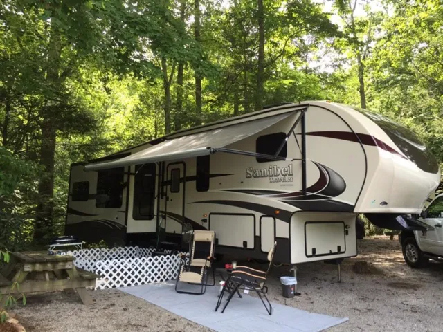Buck Creek RV Park Picture 2