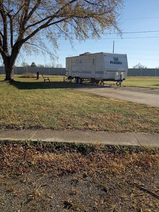 Maplewood RV Picture 3