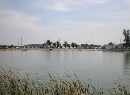 Sandy Point Lake