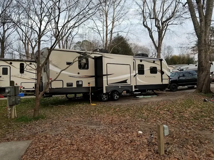 Lazy Boy Travel Trailer Park Picture 4