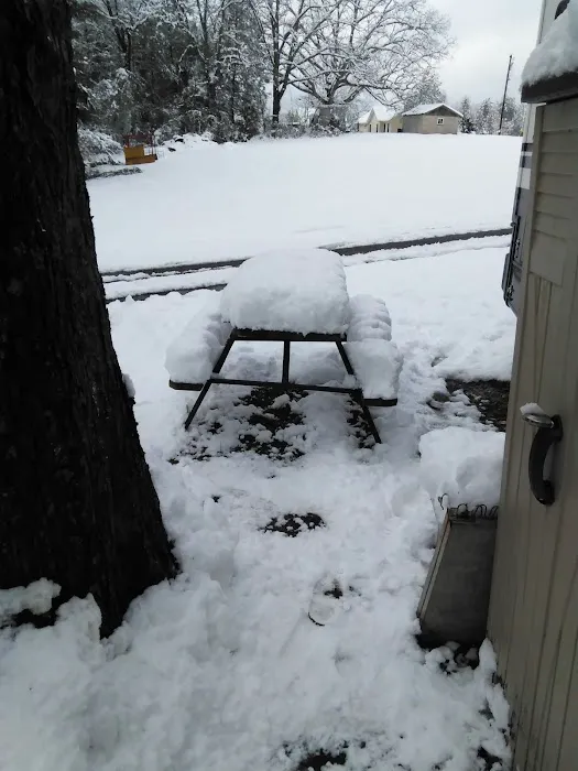 Lazy Boy Travel Trailer Park Picture 5