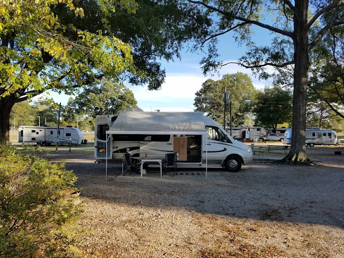 Cross Country Campgrounds Picture 8