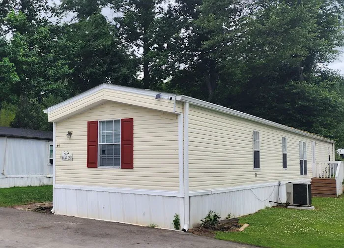 Ridgeview Mobile Home Park Picture 7