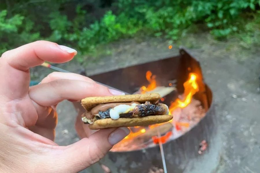 How to Make S’mores Like a Camping Pro
