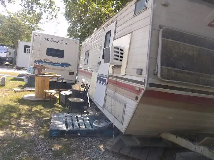 Shady Grove RV Park Picture 10